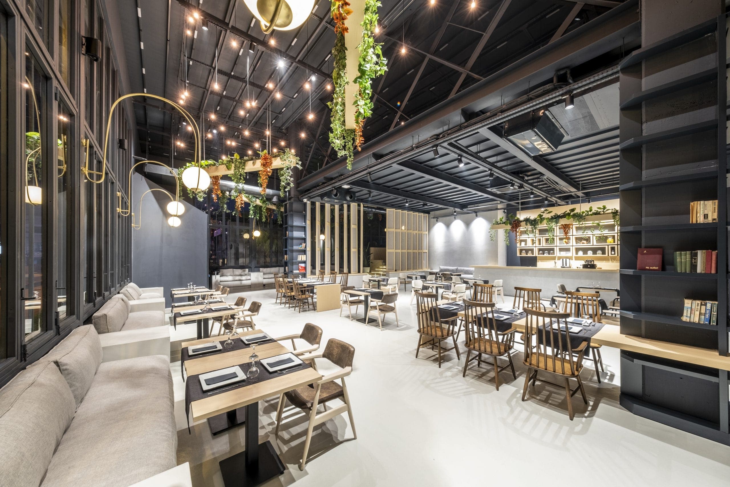 Coffee Lounge & Restaurant